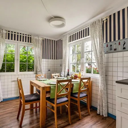 Austernfischer Haus Pellworm