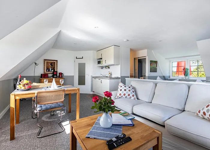 Austernfischer Haus * Pellworm